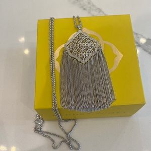 Kendra scott silver pendant necklace